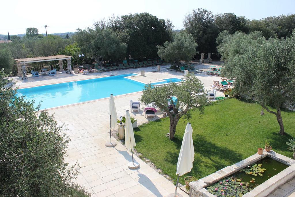 Agriturismo Tenuta Sant'Antonio Cerfignano Exterior photo